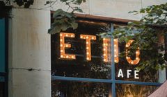 Etno Cafe wycofuje plastikowe słomki. Zastąpi je biodegradowalnymi