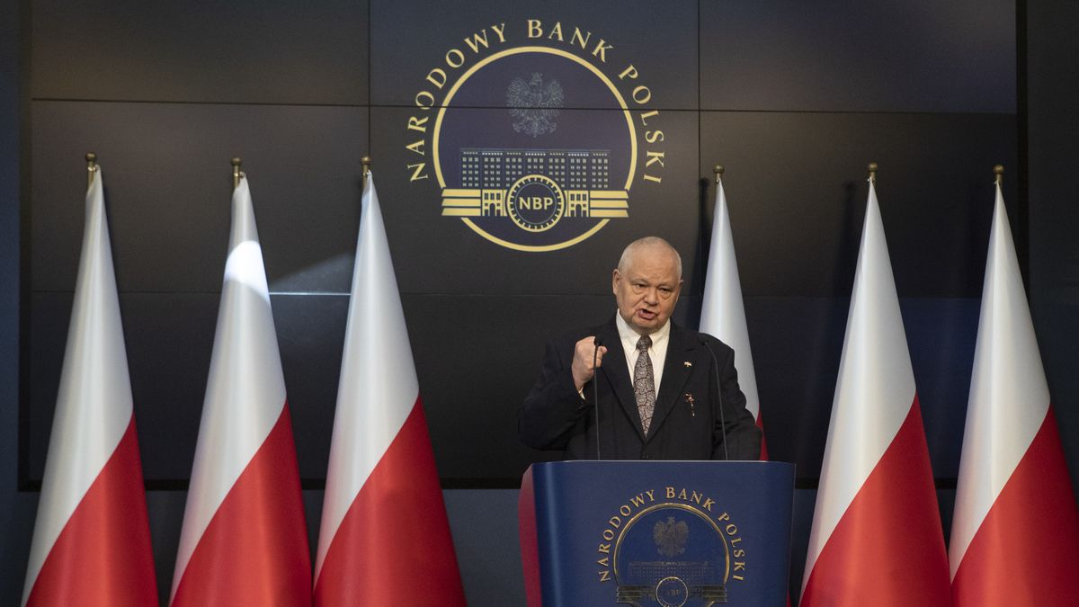 06.05.2022. Warszawa. Konferencja prasowa prezesa Narodowego Banku Polskiego po posiedzeniu Rady Polityki Pienieznej.  n/z Adam Glapinski