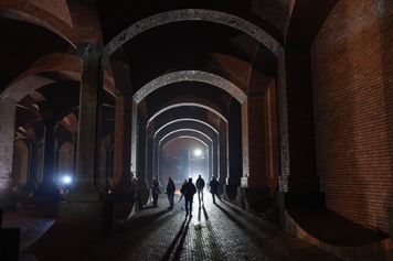 Taka okazja zdarza się raz w roku. Turyści weszli do podziemi
