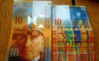 Ekonomiści: frank na koniec miesiąca będzie kosztował mniej niż 4 złote