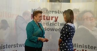 Górniak i Chylińska odbierają medale w Ministerstwie Kultury