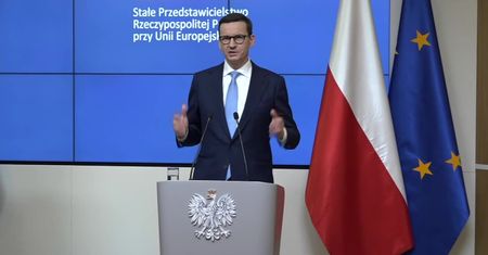 “Potrzebny jest plan odbudowy Ukrainy. Na przykład 100 mld euro, które byłoby finansowane przez UE”