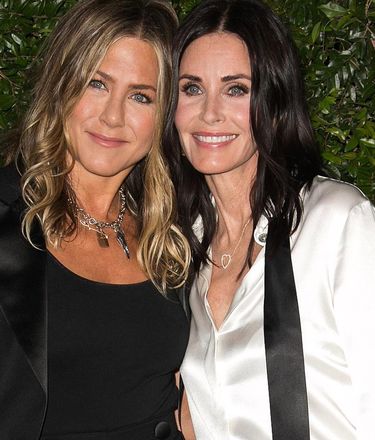 Jennifer Aniston i Courtney Cox na kolacji Chanel w Malibu