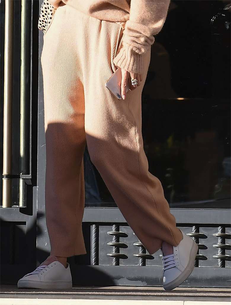 Stylizacja Jennifer Lopez z zakupów z A. Rodem