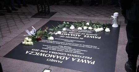Minęły trzy lata od śmierci Pawła Adamowicza. Gdańsk upamiętnił swojego prezydenta.