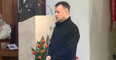 Ćwierć miliona zawodowych żołnierzy i proporcjonalnie większy ordynariat zapowiedział M. Błaszczak na ingresie biskupa polowego