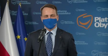 R. Sikorski jako „europoseł reprezentujący Radio Maryja” proponuje audycję na swój koszt
