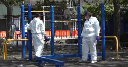 Jedna osoba nie żyje, a 12 jest rannych po strzelaninie na placu zabaw na Brooklynie