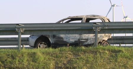 Jedna osoba nie żyje, a dwie trafiły do szpitala po zderzeniu dwóch samochodów na S3