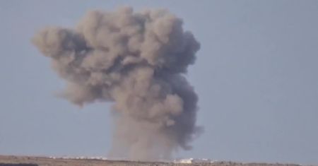 Syryjska armia wznowiła ofensywę w prowincji Idlib. Wojskowi twierdzą, że rebelianci naruszyli rozejm