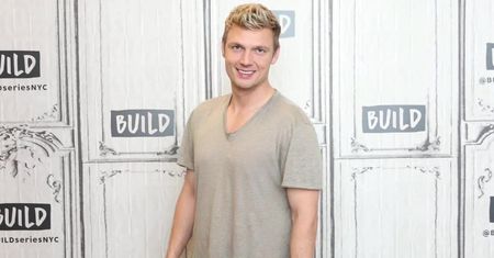 Aaron Carter zgłosił się na policję i oddał broń, po tym jak otrzymał zakaz zbliżania się do rodzeństwa