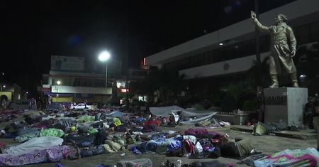 Karawana migrantów weszła do Meksyku. Zmierza w kierunku USA