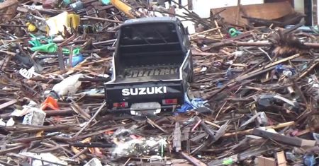 429 zabitych, blisko 1500 rannych. Tragiczne skutki tsunami w Indonezji