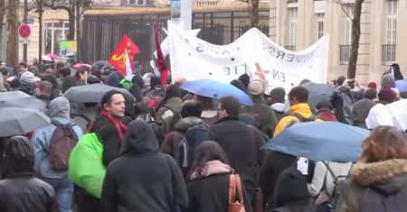Protesty studentów w Paryżu. Nie chcą zmian w systemie przyjęć na uczelnie