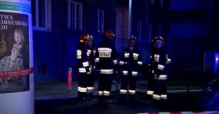 Jedna osoba zginęła w pożarze mieszkania w Krakowie. Mieszkańców budynku ewakuowano