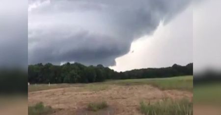 Tornado w stanie Michigan. Pędziło ponad 120 km/h