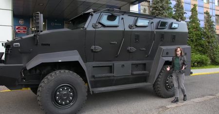 Śląska policja otrzymała nowoczesny pojazd opancerzony