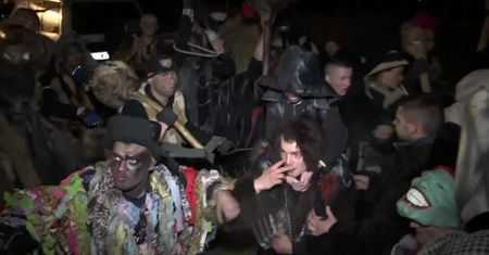 „Stary Nowy Rok” powitano na Ukrainie. Barwna parada przeszła ulicami miasta Krasnojilśk
