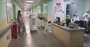 Sztuczna inteligencja walczy z koronawirusem. Roboty patrolują ulice, badają ludzi i dezynfekują szpitale