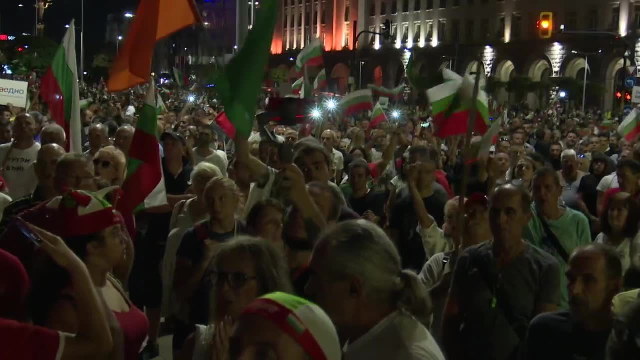 Antyrządowe protesty w Bułgarii nie słabną. Tysiące ludzi domagają się dymisji premiera