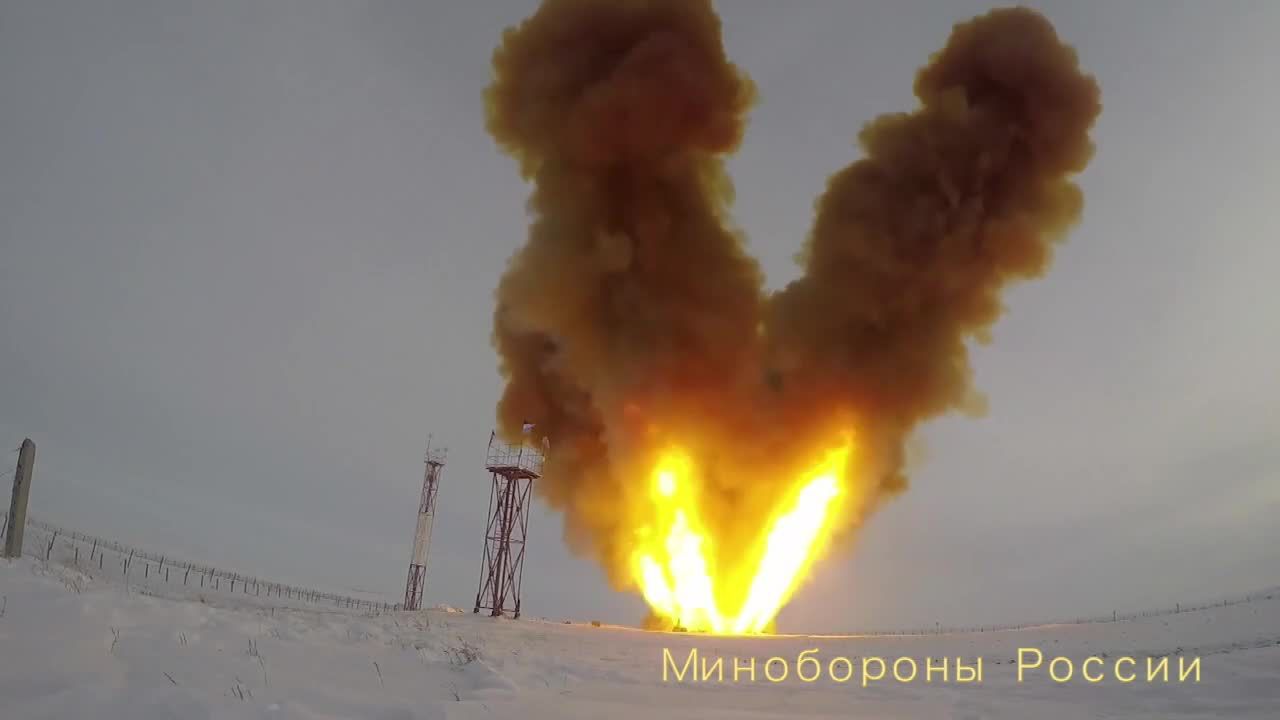 Rosja wystrzeliła hipersoniczną rakietę, która może przenosić głowice nuklearne