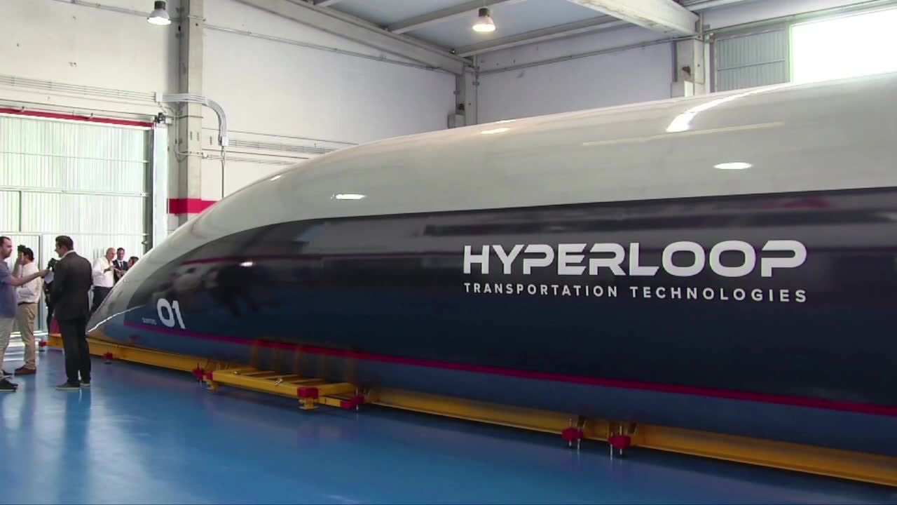 Hyperloop na pokazie w Hiszpanii. Pierwsza na świecie kapsuła pasażerska ma osiągać prędkość 1200 km/h