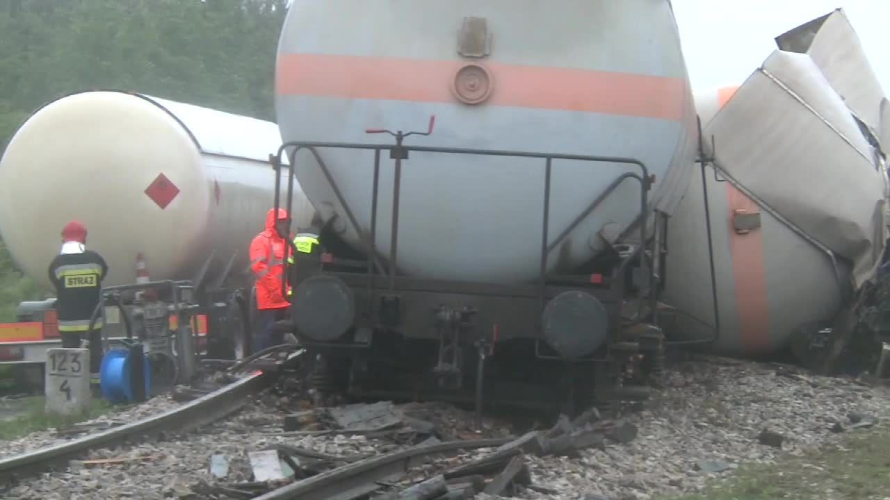 Ciężarówka zderzyła się z kolejową cysterną z gazem koło Skarżyska-Kamiennej