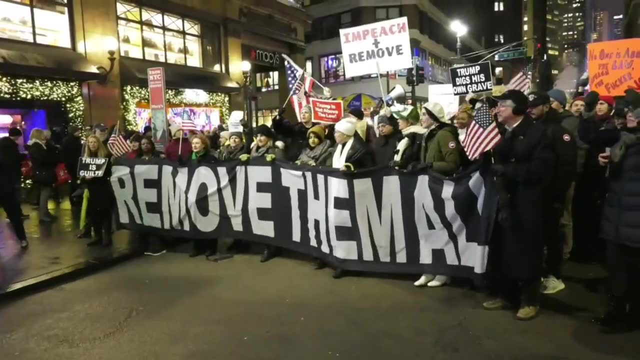 Demonstracja zwolenników impeachmentu prezydenta D. Trumpa w Nowym Jorku