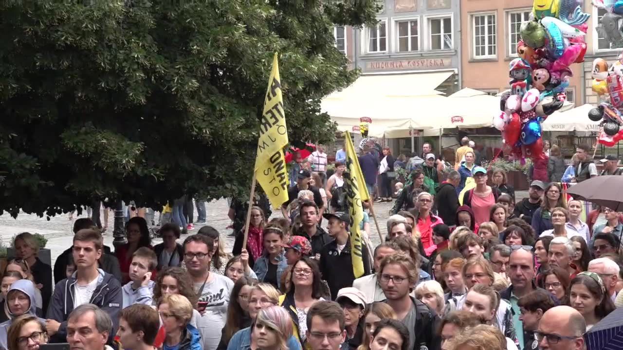 “My jako społeczność LGBT jesteśmy u siebie”. W Gdańsku przeszedł marsz przeciw nienawiści