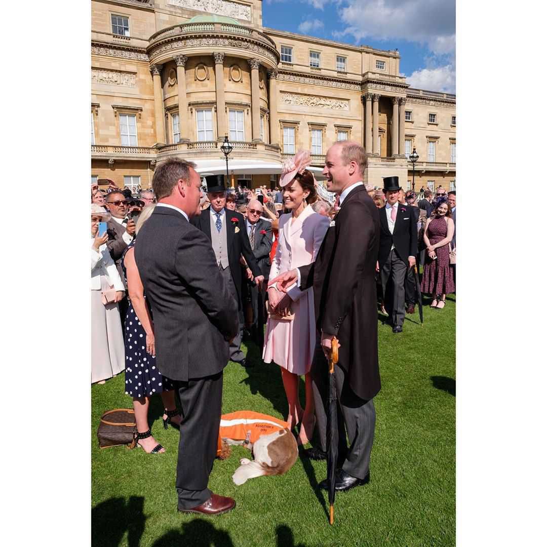 Książę William i księżna Kate - garden party w pałacu  Buckingham