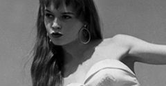 Dziewczyna marynarza