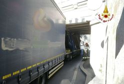 Genua: polski kierowca zablokował ruch. Utknął pod wiaduktem