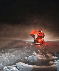 Trudne warunki w górach. Sypie śnieg, a TOPR ogłasza 3. stopień zagrożenia lawinowego
