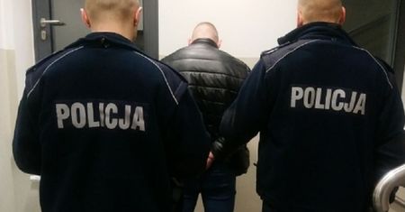 Przeszukali BMW w Inowrocławiu. W środku 12 tys. narkotykowych działek