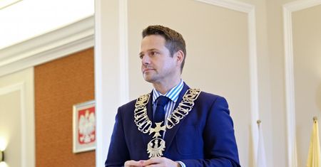 "Armia" wysokich urzędników w warszawskim ratuszu. "Liczbą przebili tych w rządzie RP"