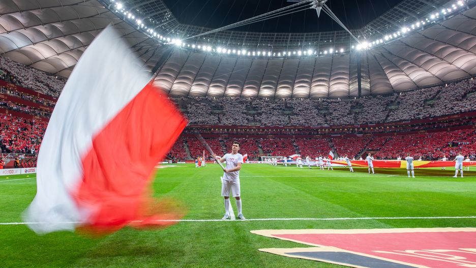 Imprezy masowe odwołane. Koronawirus w Polsce wymusił poważne zmiany.