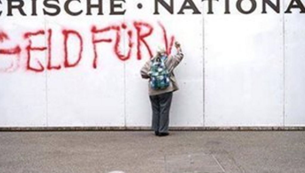 Policja aresztowała staruszkę za antywojenne graffiti