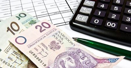 Państwo wydaje ponad miliard na urzędnicze pensje