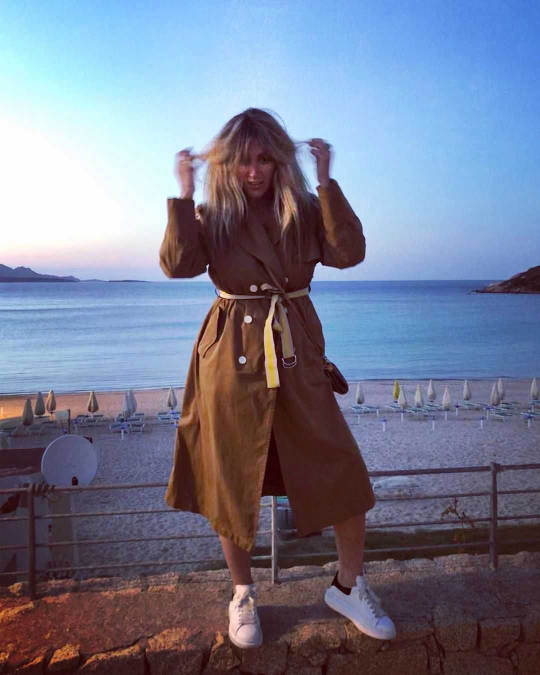 Karolina Szostak z lwią grzywą