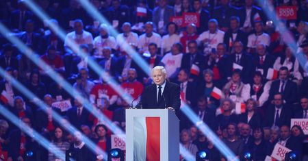 Wybory prezydenckie 2020. Jarosław Kaczyński o poparciu PiS dla Andrzeja Dudy. Rada Polityczna poparła prezydenta