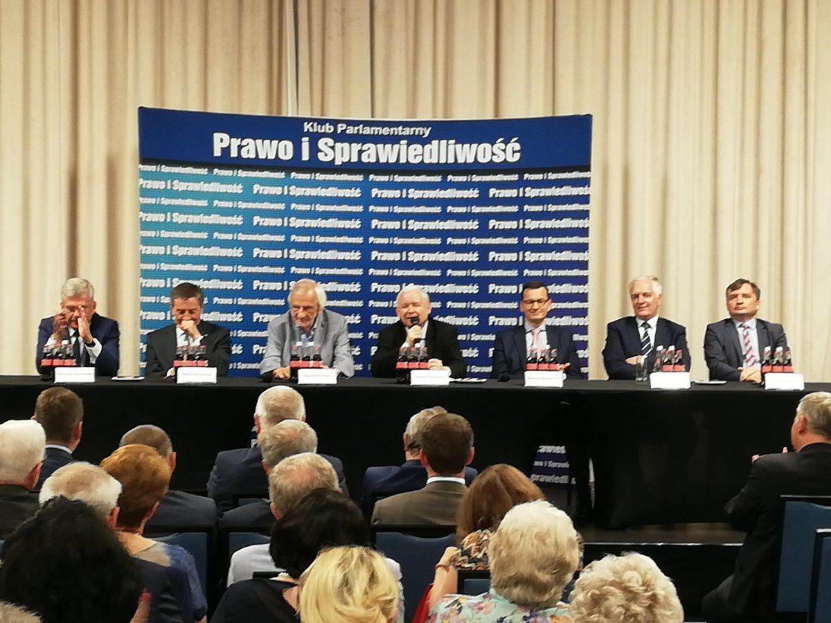 Posiedzenie klubu PiS. Wiemy, o czym mówił Jarosław Kaczyński