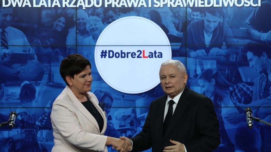 Kaczyński podziękował Szydło, która, zdaniem prezesa PiS, pracowała "w trudnych warunkach"