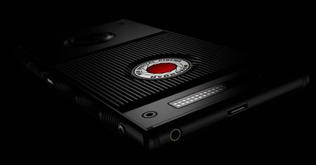 Nadchodzi holograficzny RED Hydrogen One. Będzie miał potężną baterię
