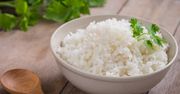 Jak ugotować ryż, żeby się nie kleił? Te metody nigdy nie zawodzą