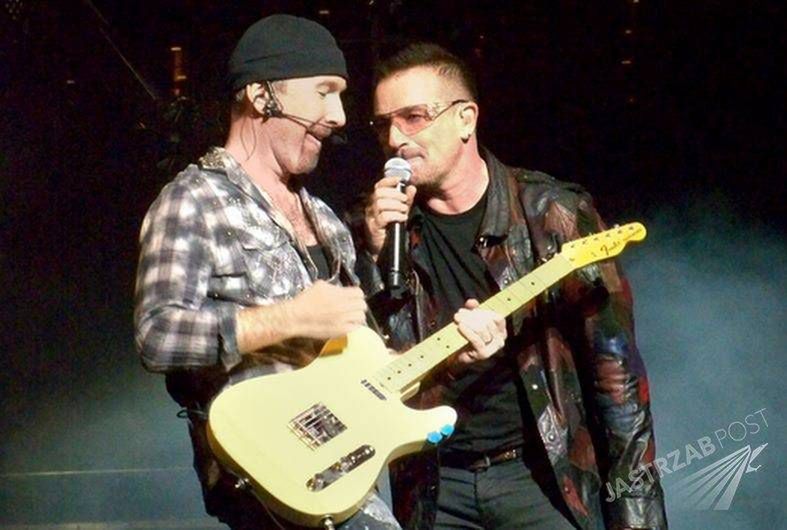 Gitarzysta U2 spadł ze sceny podczas koncertu [WIDEO]