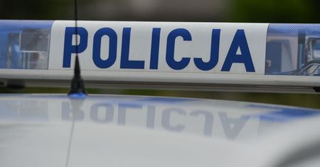 Piła. 15-latek nożem zaatakował mężczyznę. Chciał zmylić policję