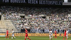 Bundesliga. Imponujący widok. Kibice na tekturach wypełnili trybuny stadionu Borussii M'gladbach