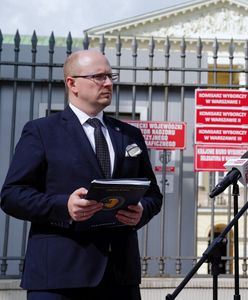 Warszawa. Sebastian Kaleta publikuje wyniki kontroli poselskiej w stołecznym ratuszu
