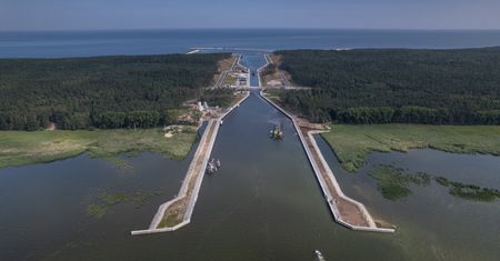 Zamieszenie wokół imprezy na otwarcie kanału przez Mierzeję Wiślaną. Resort ucina spekulacje