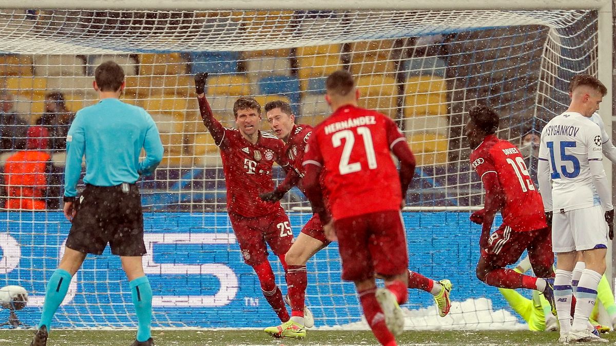Zdjęcie okładkowe artykułu: PAP/EPA / OLEG PETRASYUK / Na zdjęciu: radość piłkarzy Bayernu